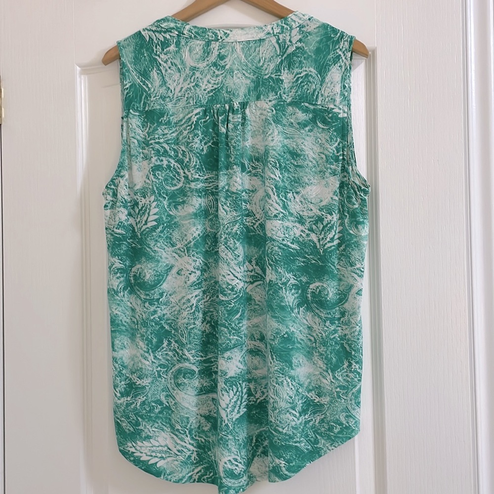 Summer Tee/Tank - Picture 2 of 3